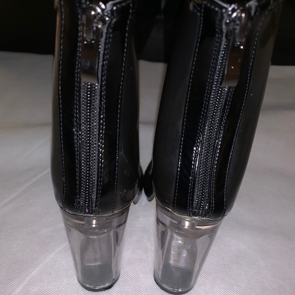 🎈🎊🔥HOST PICK🎉🚨🎈Pre Loved clear plastic ankle boots clear heel🔥 - Picture 14 of 16